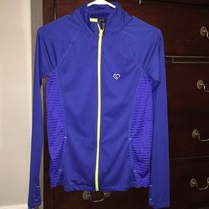 Aeropostale’s Live Love Dream active jacket